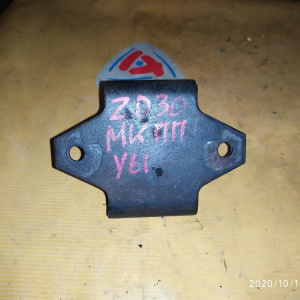 Подушка двигателя Nissan ZD30 Safari Y61 4WD m/t под мкпп L=R R 11320-VB910