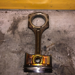 Поршень с шатуном Mazda L3-VDT CX-7