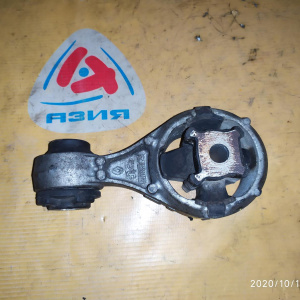 Подушка двигателя Nissan M9R X-Trail NT31 косточка перед, прав в 11350JY00A