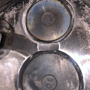 Головка блока TOYOTA 2C/3C вак. на 2 цил ТРЕЩИНЫ МЕЖДУ КЛАПАНОВ с клапанами без распредвала