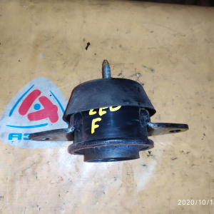 Подушка двигателя Nissan EM61 Leaf ZE0 L=R