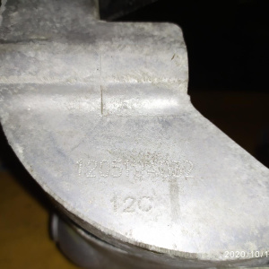 Крепление компрессора кондиционера Nissan EM61 Leaf ZE0 120519A032