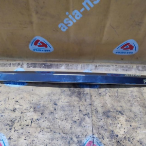 Накладка на крышку багажника Toyota Allion ZRT260 76801-20380