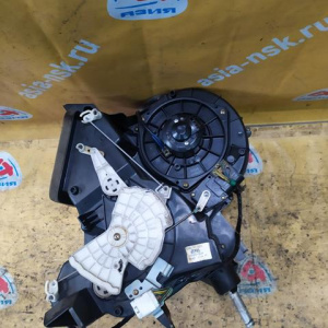 Корпус печки Mazda SK82 Bongo +радиатор печки+моторчик печки 502600-5039