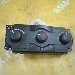 Блок управления климат-контролем Jeep WH/WK Grand Cherokee '2004- 55111009AM