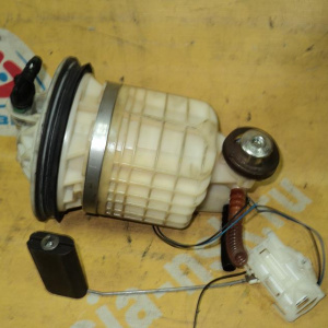Датчик уровня топлива Mini Cooper R50/R52 W10B16AB '2000-2008 правый с фильтром (дефект) 16146765122