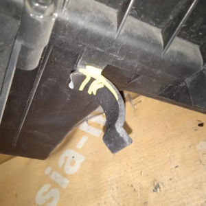 Корпус воздушного фильтра Mini Cooper R50/R52 W10B16AB 13721477831