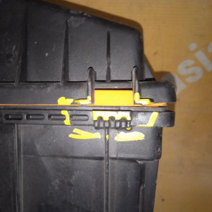 Корпус воздушного фильтра Mini Cooper R50/R52 W10B16AB 13721477831