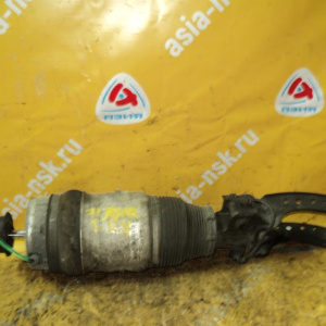 Стойка Volkswagen 7LA/7L6 Touareg AXQ '2002-2010 перед, прав 4.2L V8 пневмо 7L6416040D