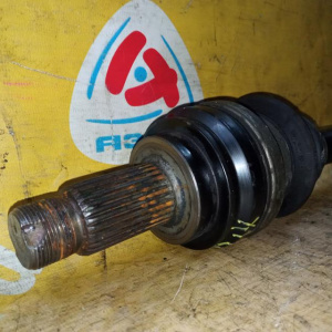 Привод BMW E84 X1 N46N/N46B20BD зад, прав LK=80MM/D=27MM с фланцем 33207605494