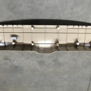 Обшивка двери Toyota Harrier MCU30 R 64790-48030