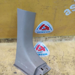 Обшивка багажника Toyota Harrier GSU30 зад, прав 64753-48020