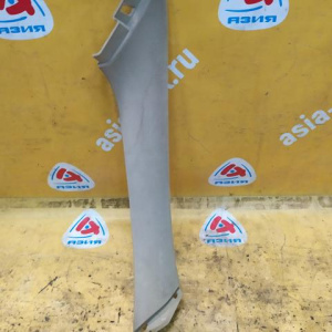 Обшивка двери багажника Toyota Harrier MCU30 бок зад, лев 64792-48030