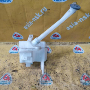 Бачок омывателя Nissan ZE0 Leaf