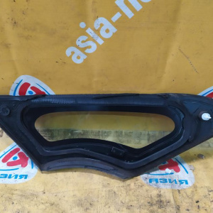 Форточка кузова Nissan Leaf ZE0 перед, лев