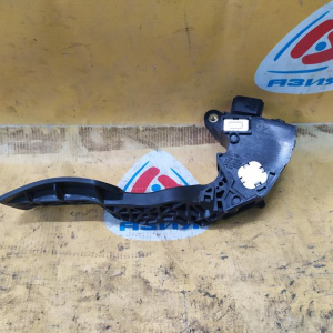 Педаль газа Nissan ZE0 Leaf EM61 180021HM0A