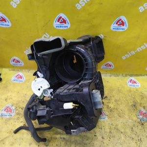 Печка Nissan ZE0 Leaf '2009-2017 салонная ( +радиатор.кондиционера и воздуховоды)