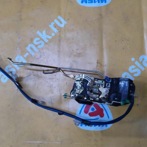 Замок двери Toyota SV40 Vista Hardtop перед, лев