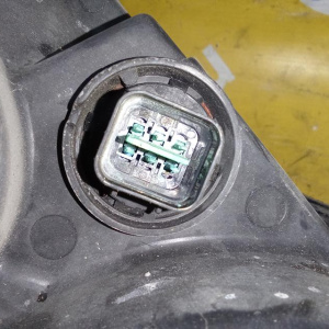 Фара Hyundai H1/Grand Starex TQ прав дефект стекла 92102-4H0