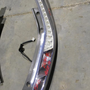 Стоп Nissan D091 R Leaf ZE0 дефект стекла