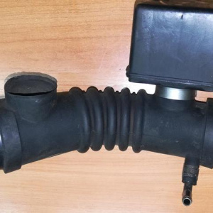 Гофра впускного коллектора Toyota 4E/5E Corolla EE101 резиновая 17881-11350