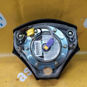 Подушка безопасности Audi A6 C5/4B2/4B5 '2000-2005 водителя с зарядом 1 фишка, 3 спицы 8E0880201AT