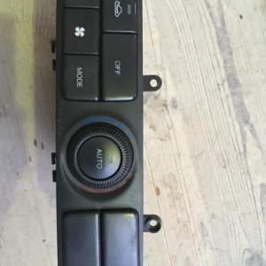 Климат-контроль Mazda TA5P Millenia '1997-2000 K7901T043A