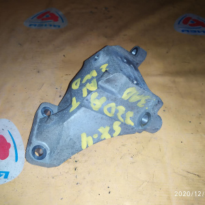Крепление подушки ДВС Suzuki J20A SX4 YA41S/YB41S '05.2006- 2WD a/t 50-40LE зад. R 1174080J00