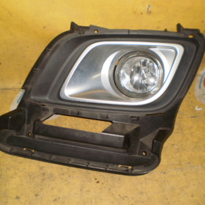 Туманка Mazda тум.114-61009  L208-50C21 L MPV LY3P (В сборе)