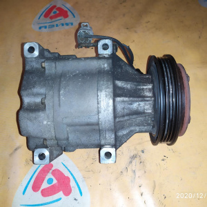 Компрессор кондиционера Toyota 1NZ bB NCP31 диаметр шкива 115 мм. 442100-2061 / -2060