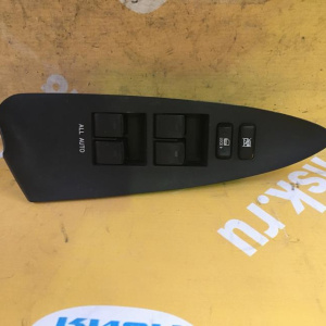 Пульт стеклоподъемника TOYOTA Rav4 ACA30 перед, прав RHD (маленькая фишка) 84040-42010