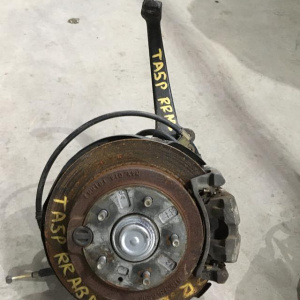 Ступица Mazda TA5P Millenia зад, прав ABS