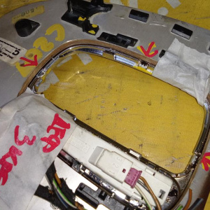 Консоль кпп Mercedes A2032671788 CLK-Class W209/A209/C209 5AT под дерево с кнопкой WS (дефект 3-х креплений)