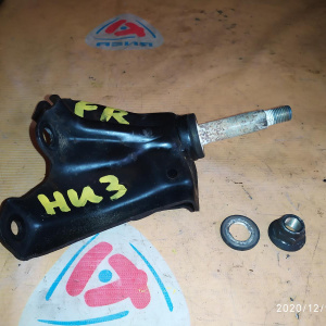 Крепление подушки ДВС Honda D15B Civic/Domani EK3/MB4 CVT M4VA ( низ ) перед, прав н 50843-S04-990 + 90133-S04-000