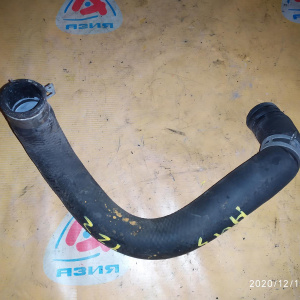 Патрубок  радиатора Toyota 16572-0D120 Voltz ZZE136 1ZZ R н F
