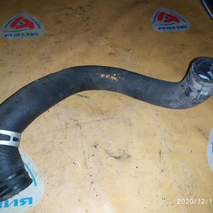 Патрубок  радиатора Toyota 16572-0D120 Voltz ZZE136 1ZZ R н F