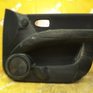 Обшивка двери Hyundai Matrix/Lavita '2001-2010 FC/BE перед, прав 82320-17010