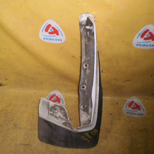 Брызговик Mazda Bongo SK82M перед, прав S232-51-840A