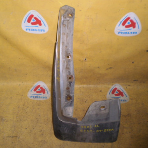 Брызговик Mazda Bongo SK82M перед, лев S232-51-850A