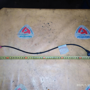 Высоковольтный провод Toyota 4A-FE/7A-FE Carina AT190 '1992-1994 центральный ( защёлка + защёлка )