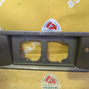 Накладка под номер Toyota Vista SV40 Sedan 76801-32020