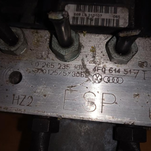 Блок ABS Audi A6 C6/4F2/4F5 2WD ESP F 4F-7-000 001>> 4F0614517AB '2007