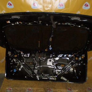 Дверь задняя TOYOTA Harrier MCU35 спойлер(голая) со стеклом