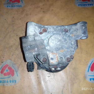 Компрессор кондиционера Nissan YD22-ETI X-Trail T30 с датчиком механический + электронный 92600-ES60A / 92600-5M301