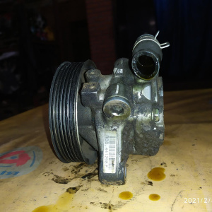 Гидроусилитель Honda K24A3 Accord RD5/RD7/CL9 трубка на бачок сзади болт сверху RTA/RBB