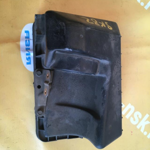 Корпус воздушного фильтра Mazda SK82V F8 Bongo верхняя крышка