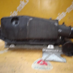 Корпус воздушного фильтра Mercedes M-Class W163 OM612DE27LA/612.963 270 CDI A6110902301