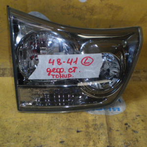 Вставка между стопов TOYOTA Harrier GSU35 48-41 L тониров.деф.стекла