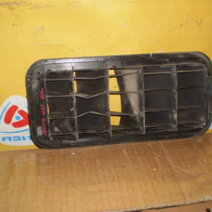 Решетка вентиляционная Toyota Ipsum ACM20 RL=RR 62931-44020
