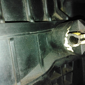 Коллектор впускной Hyundai G6EA Grandeur TG/EL пластиковый (вихревые заслонки) (дефект) 29220-3E310 292113E310